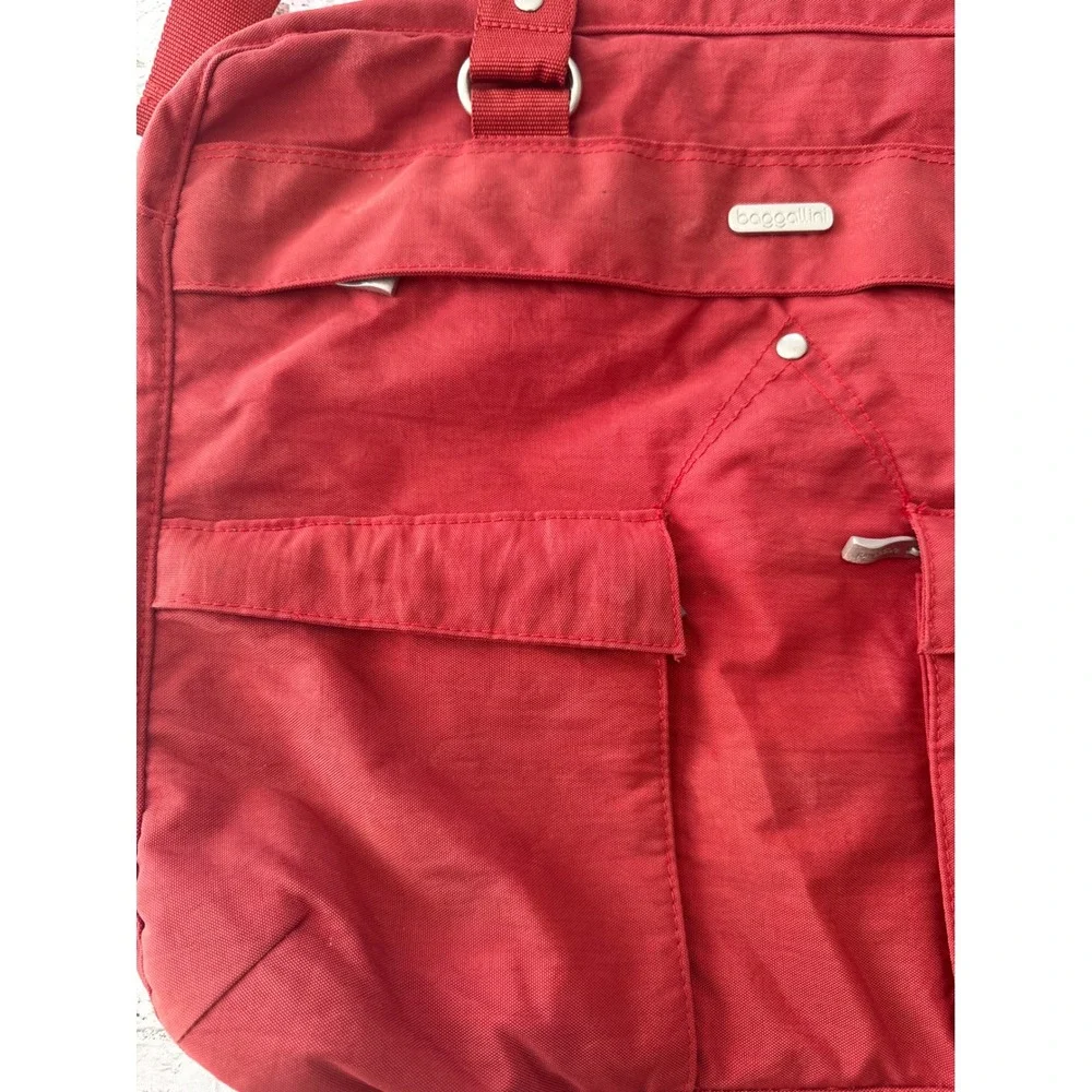 Baggallini Red Nylon Messenger Laptop Bag Crossbody Travel Organizer Tote